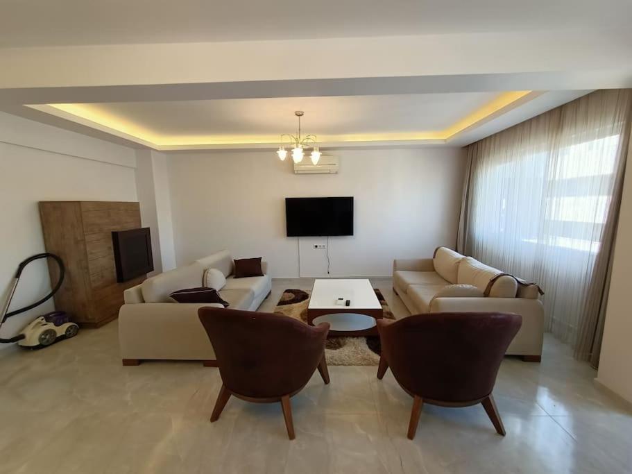 Flat For Rent At The City Center Of * Kusadası